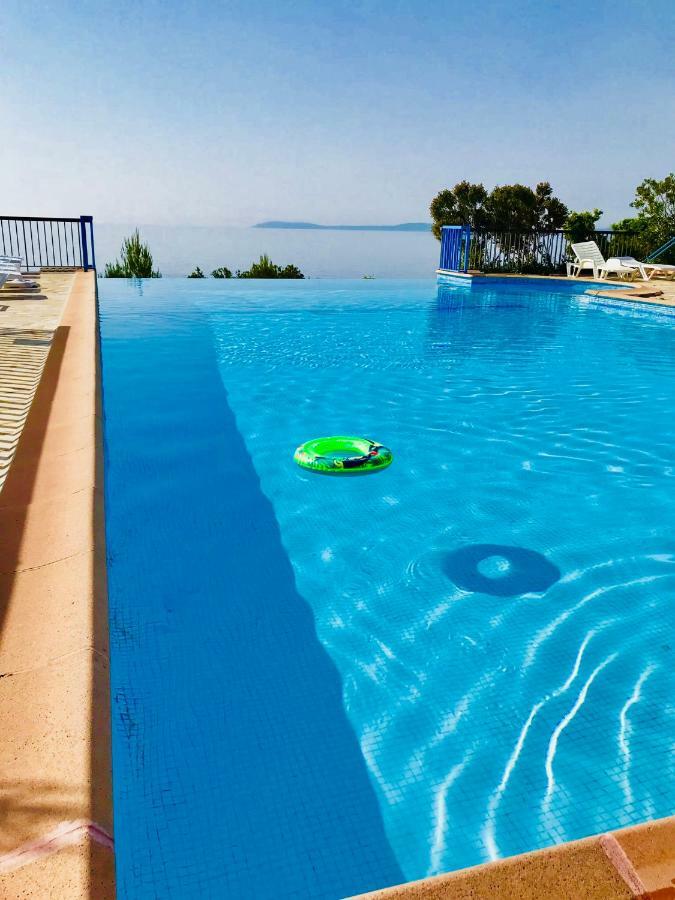 Апартаменты Mazet « Domaine De La Pinede » Ле-Лаванду Экстерьер фото